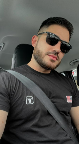 &nbsp;Carlos M.&nbsp;